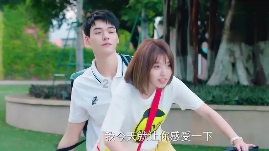 跟自己年龄差距很大的人恋爱or结婚是怎样一种体验？游戏画面