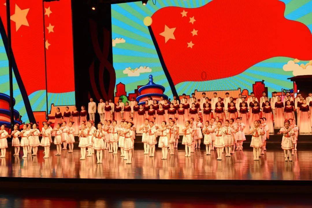 时尚太阳眼镜