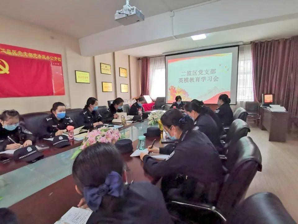 photoshop哪个版本好用？游戏画面